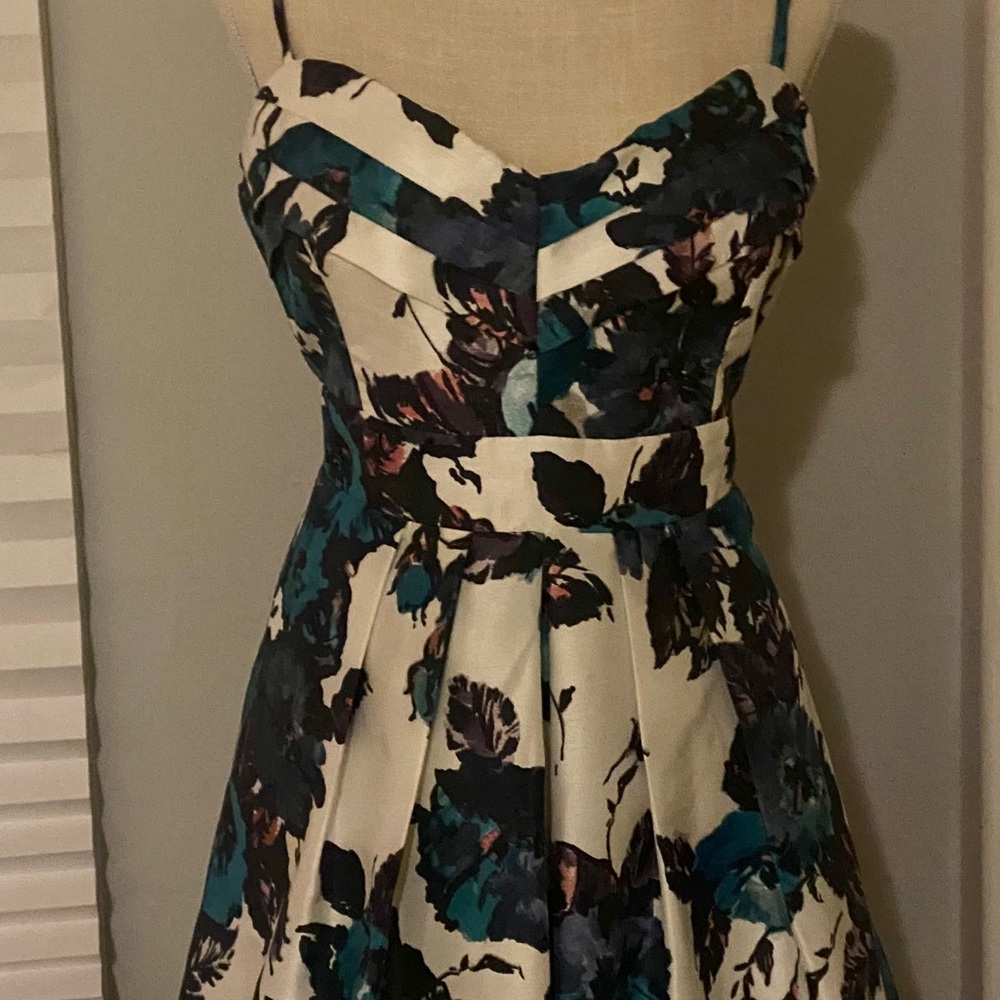 🌺 Belted Floral Dress 🌸